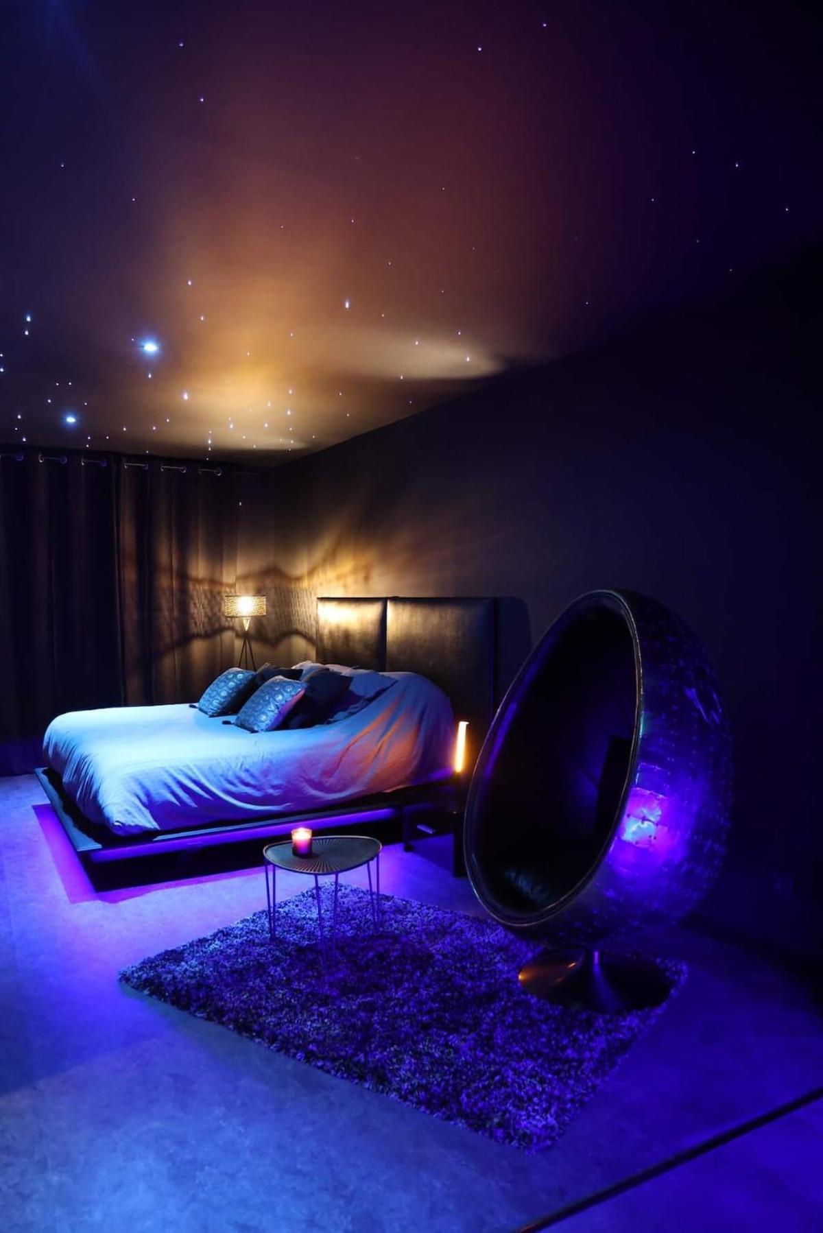 Suite Chic&Sensuelle La Manova Spa&Loveroom Saint-Martin-d'Auxigny Exterior photo